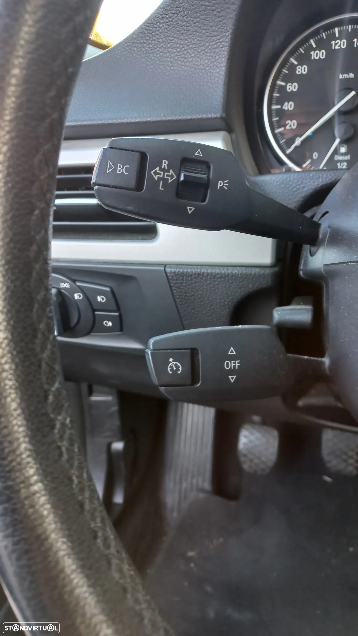 BMW 318 d Touring LifeStyle - 11