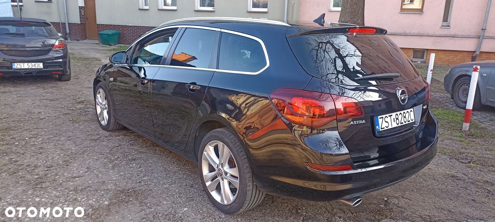 Opel Astra 2.0 CDTI DPF Cosmo - 5