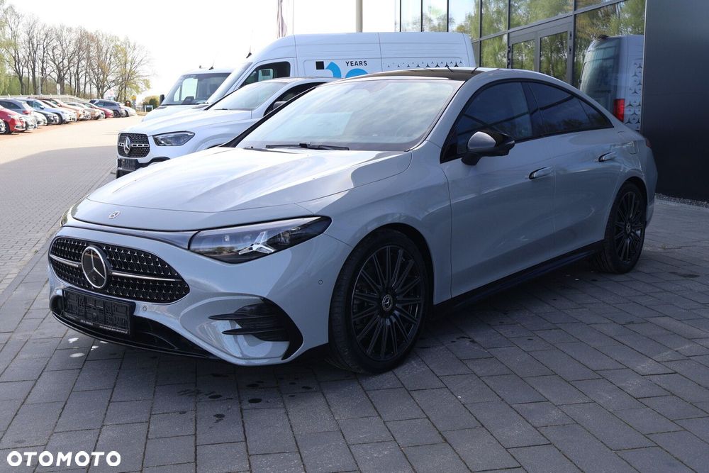 Mercedes-Benz CLA - 4