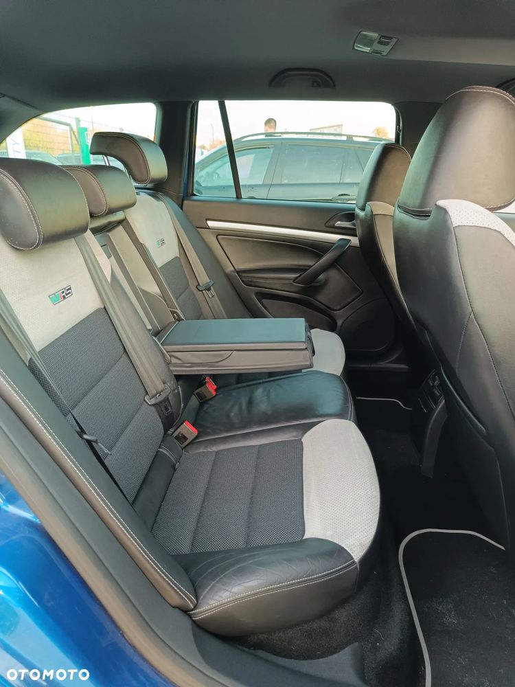 Skoda Octavia Combi 2.0 TDI DPF DSG RS - 28