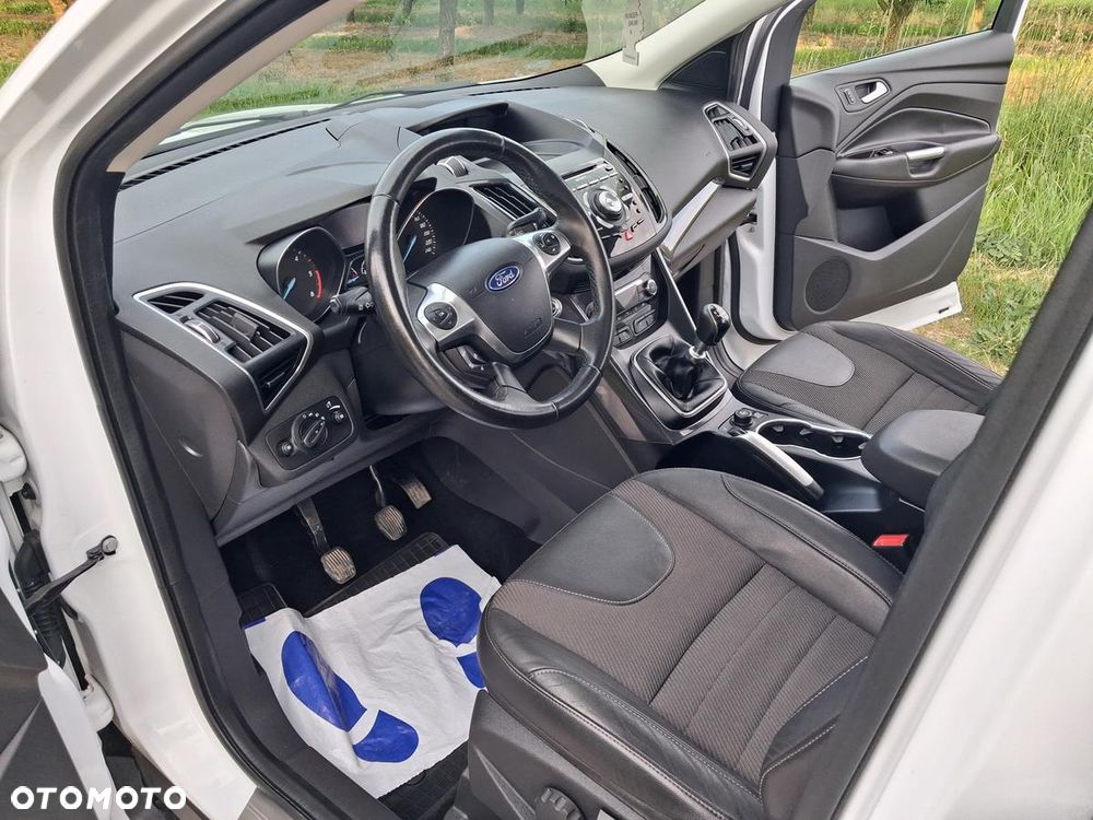 Ford Kuga - 20