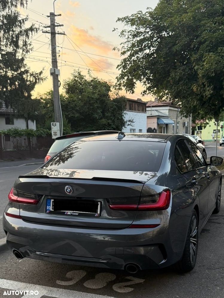 BMW Seria 3 320i GT xDrive AT - 2