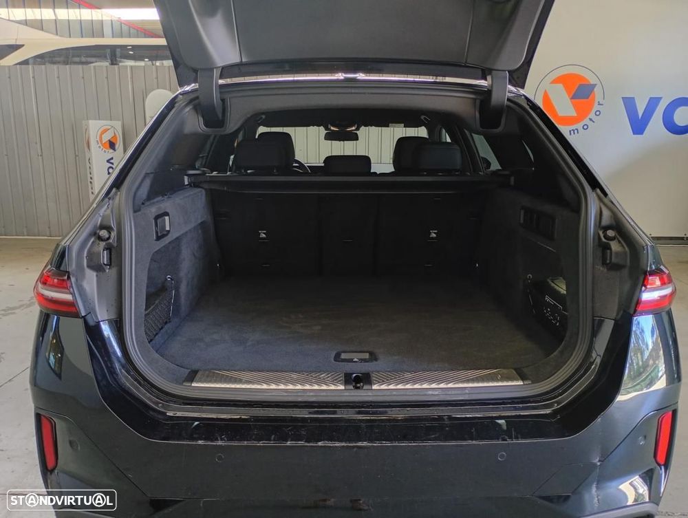 BMW 530 e Pack Desportivo M - 11