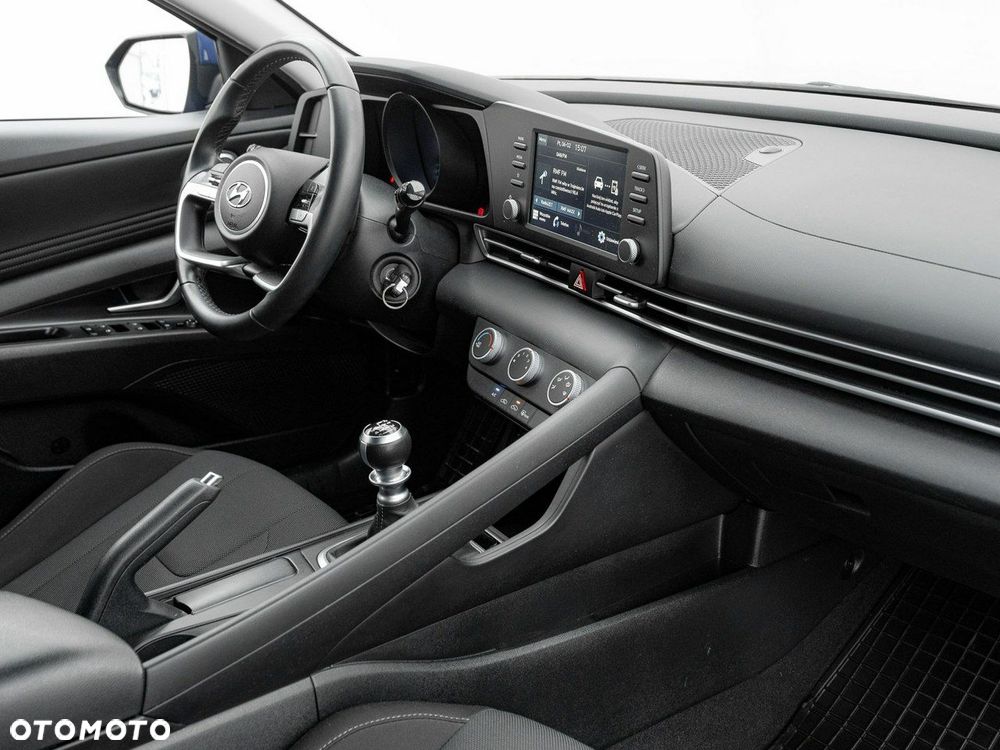 Hyundai Elantra 1.6 Modern - 29