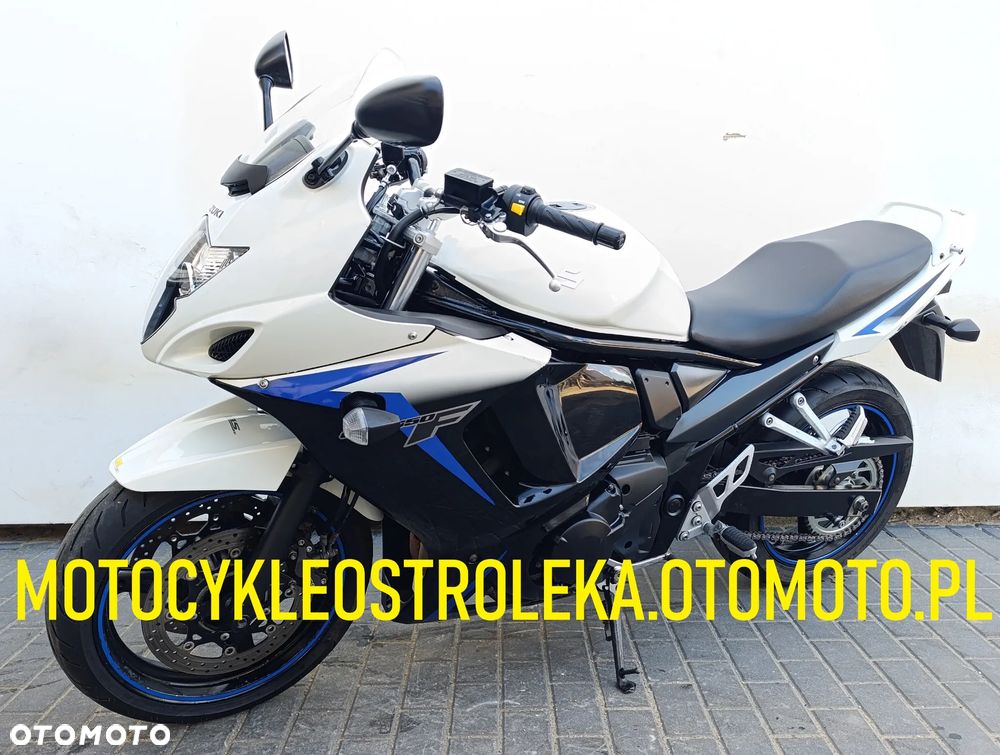 Suzuki GSX - 2