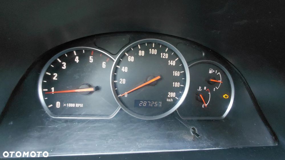 Suzuki Grand Vitara XL-7 2.0 TD Comfort - 12