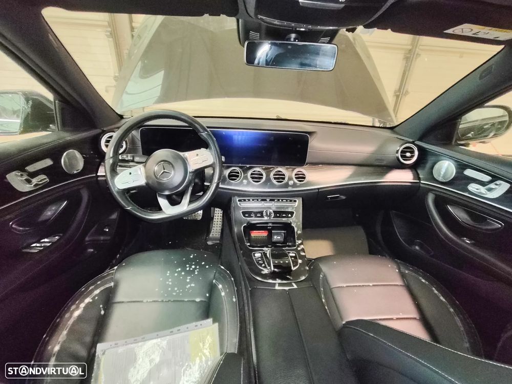 Mercedes-Benz E 300 de AMG Line - 14