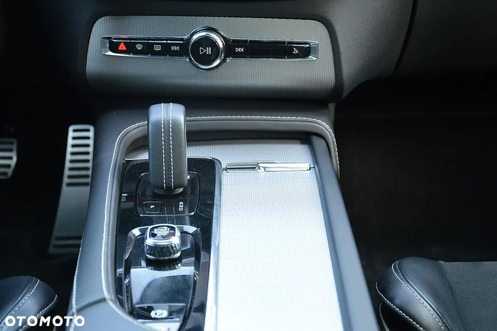 Volvo XC 90 B5 D AWD Geartronic RDesign - 35