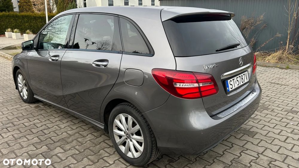 Mercedes-Benz Klasa B 180 (CDI) d 7G-DCT Style - 4