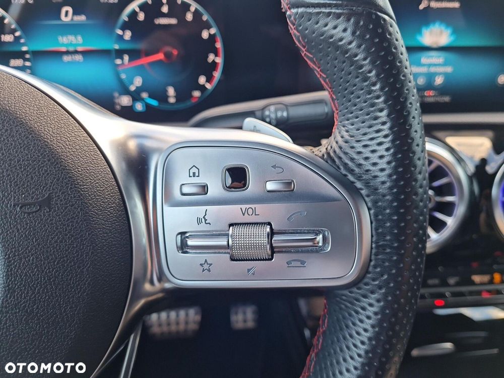 Mercedes-Benz CLA 200 AMG Line 7G-DCT - 21