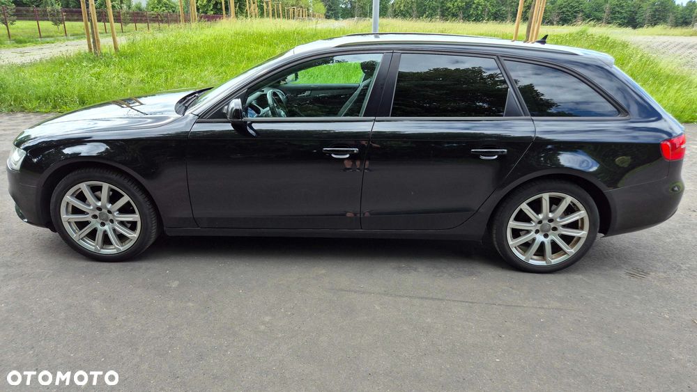 Audi A4 Avant - 4