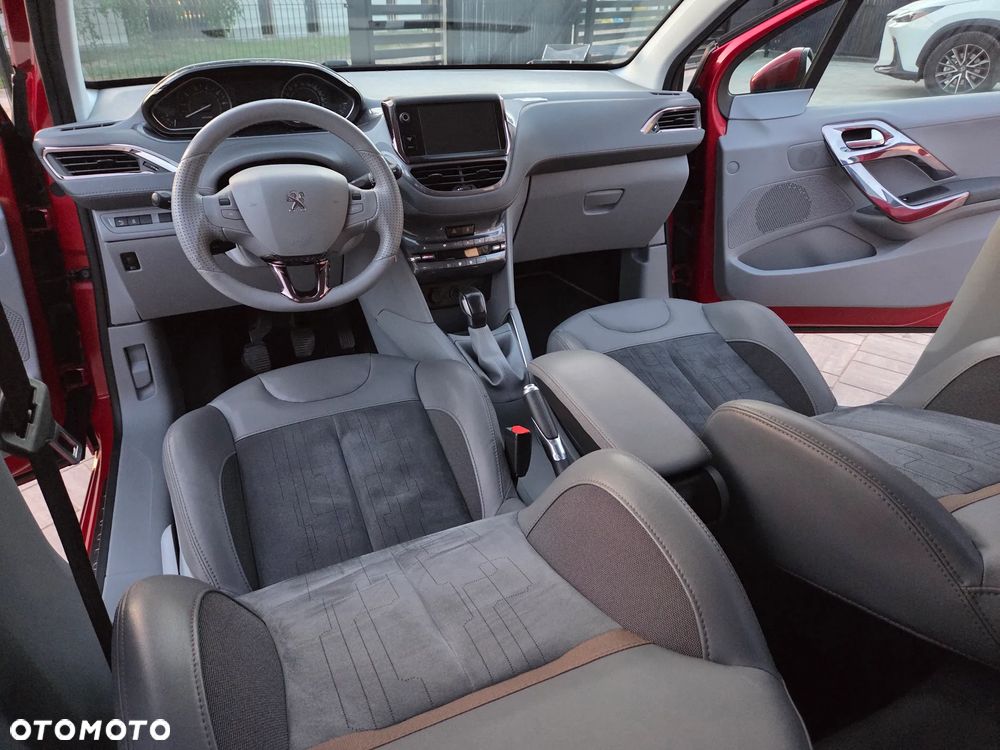 Peugeot 208 - 37