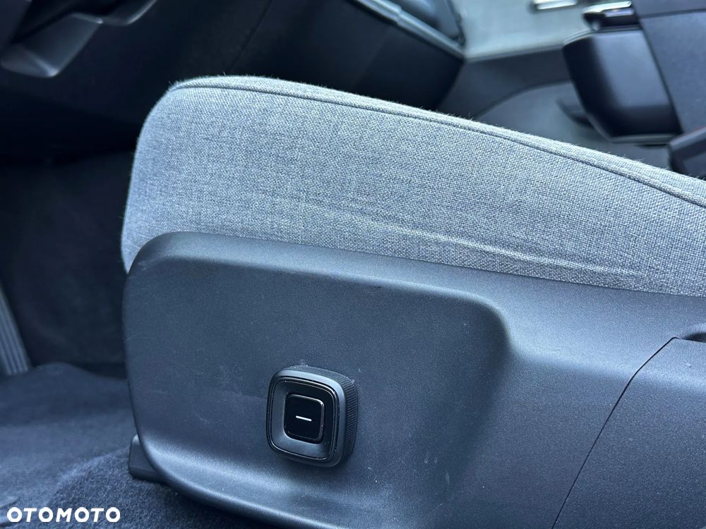 Volvo EX30 69kWh Single Motor Long Range Ultra - 19