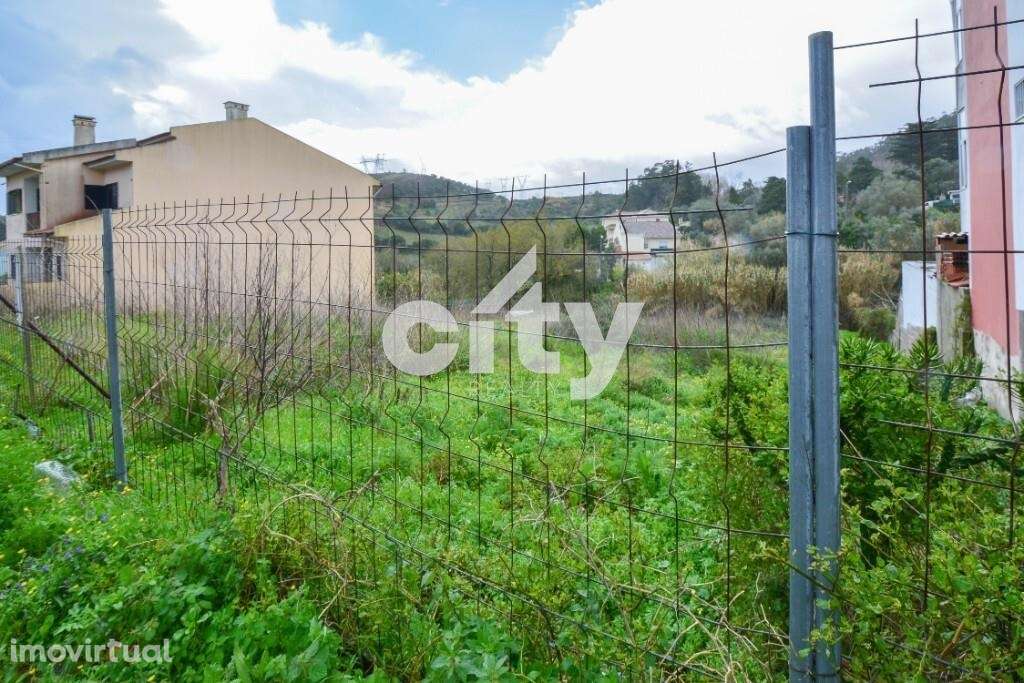 EXCELENTE TERRENO DE 566 M2, EM A-DA-BEJA, PROXIMO AO UBBO - Grande imagem: 3/16