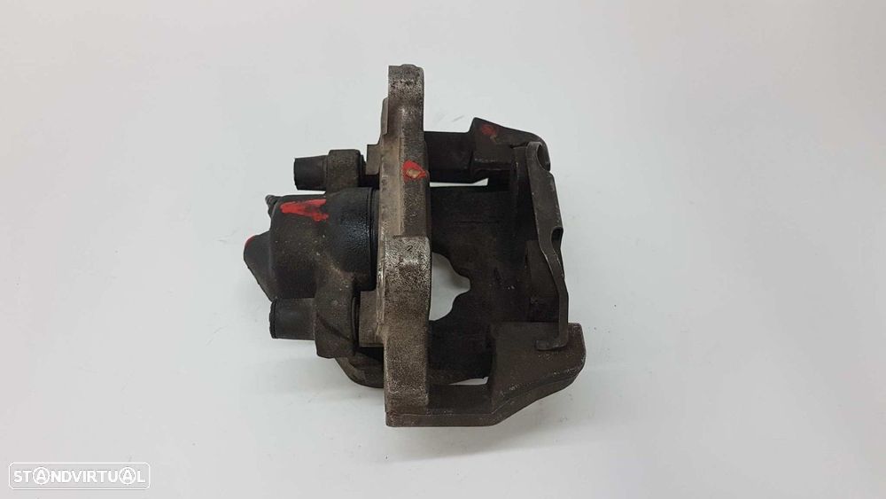 PINÇA DE TRAVÃO FRENTE ESQUERDA BMW SERIE 1 COUPE (E82) 123D - 4