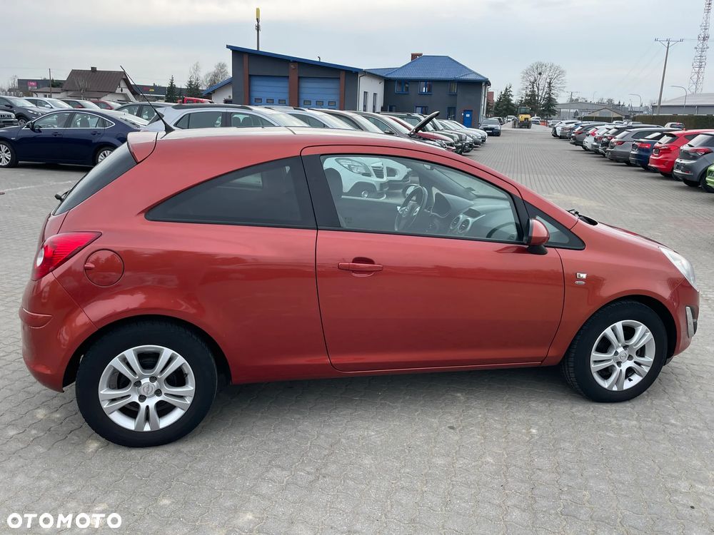 Opel Corsa 1.4 16V Color Edition - 13