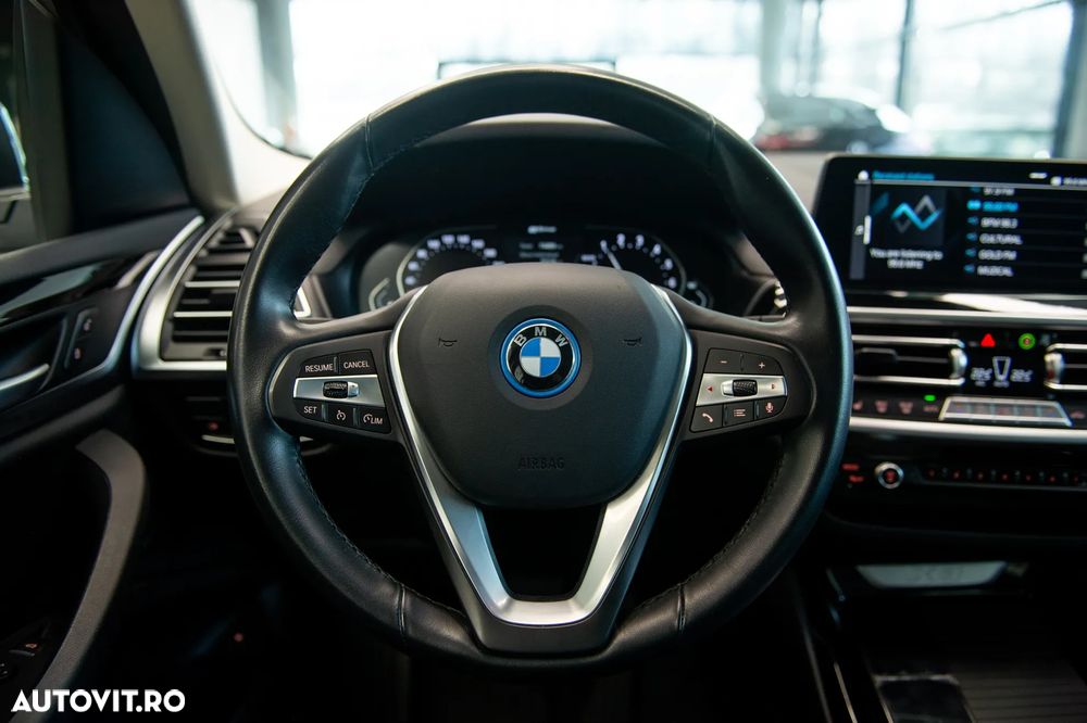 BMW X3 xDrive30e AT PHEV - 21