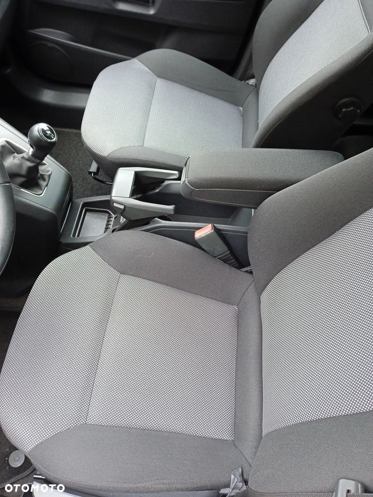 Opel Zafira 1.6 Enjoy - 16