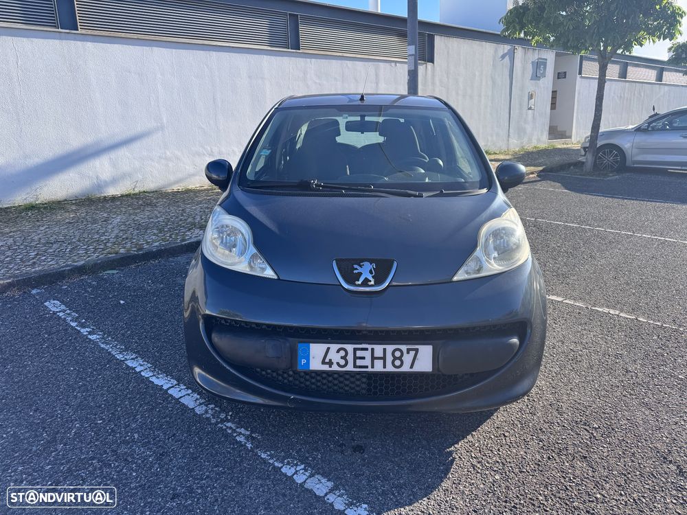 Peugeot 107 1.0 Trendy 2 Tronic - 2