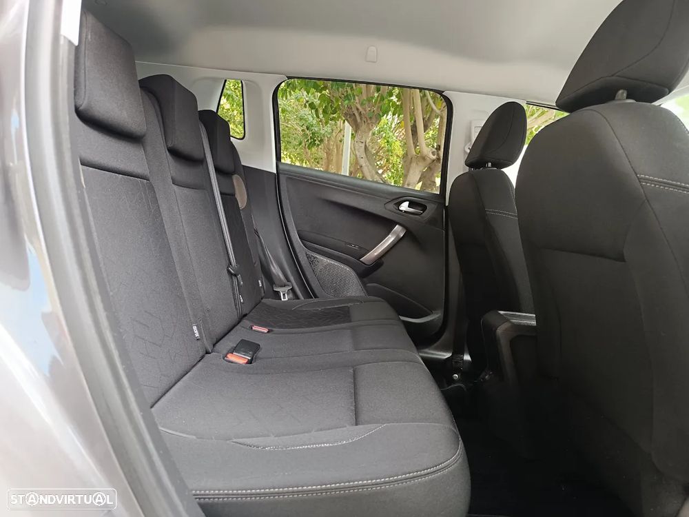 Peugeot 2008 1.2 PureTech Style - 27