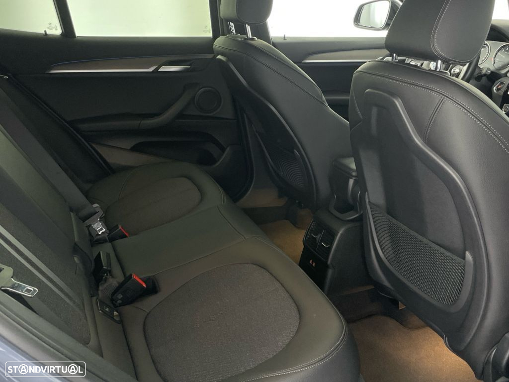 BMW X2 25 e xDrive - 25
