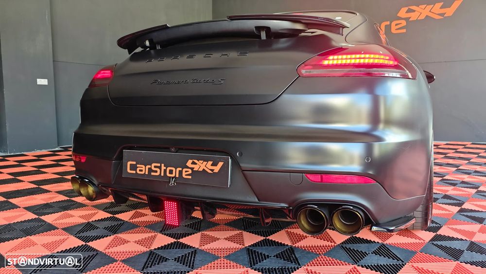 Porsche Panamera Turbo S PDK - 39