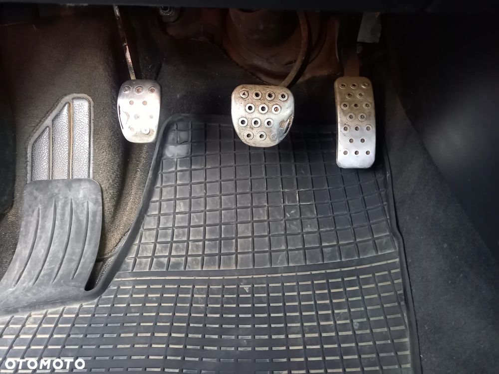 Renault Laguna II 2.0 GT Turbo - 12