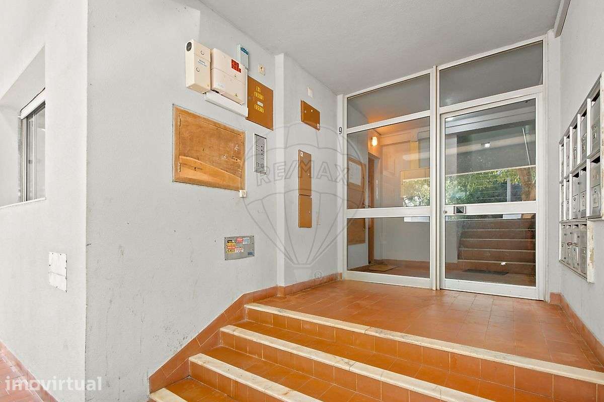 Apartamento T1 para venda - Grande imagem: 2/17