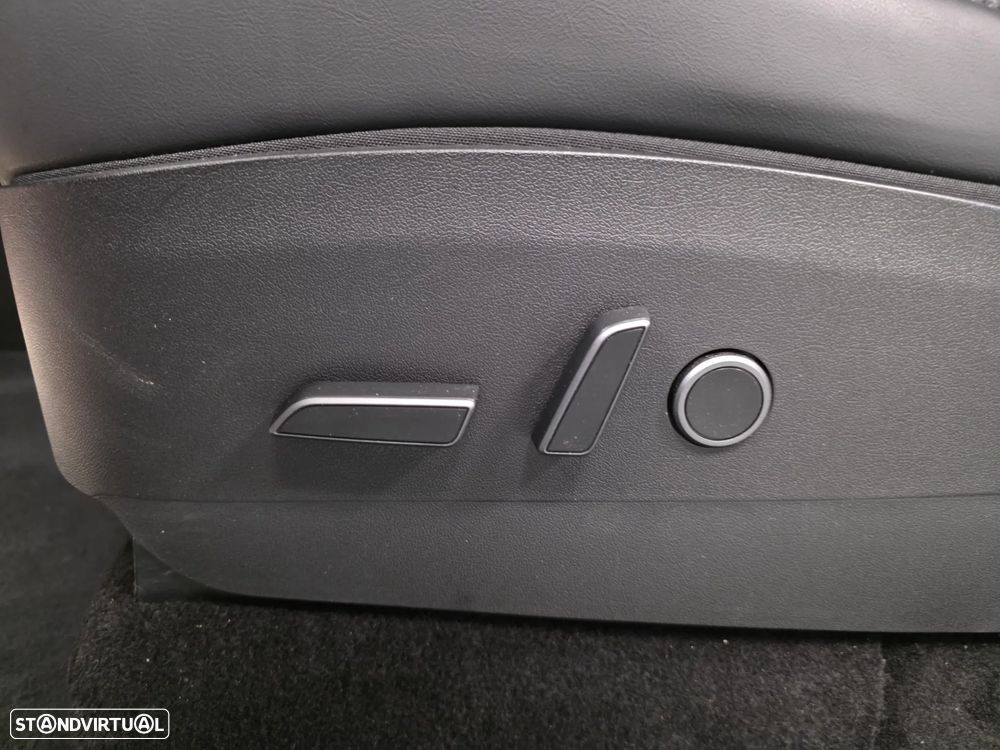 Tesla Model Y Long Range Tração Integral - 53