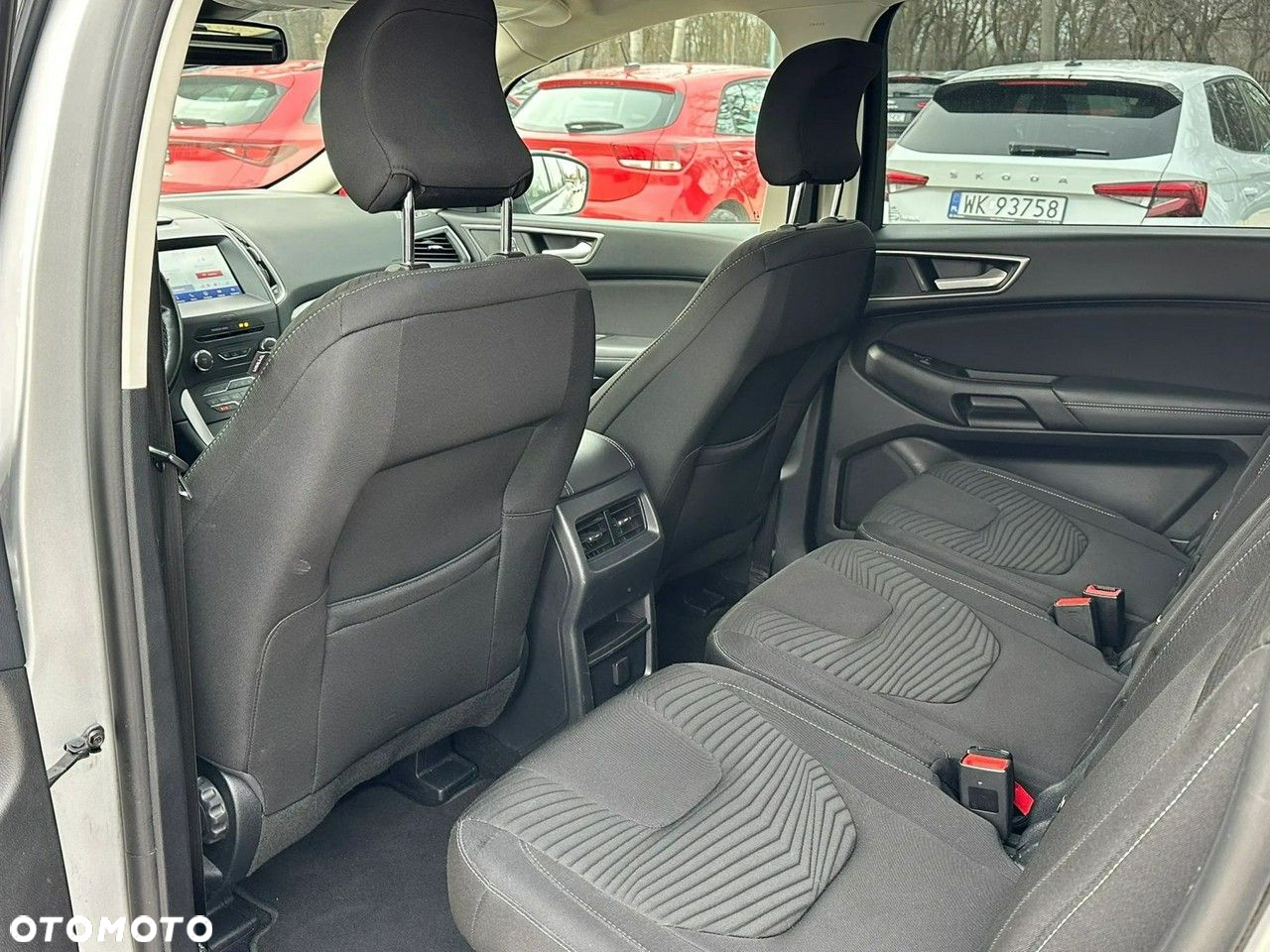 Ford S-Max - 10
