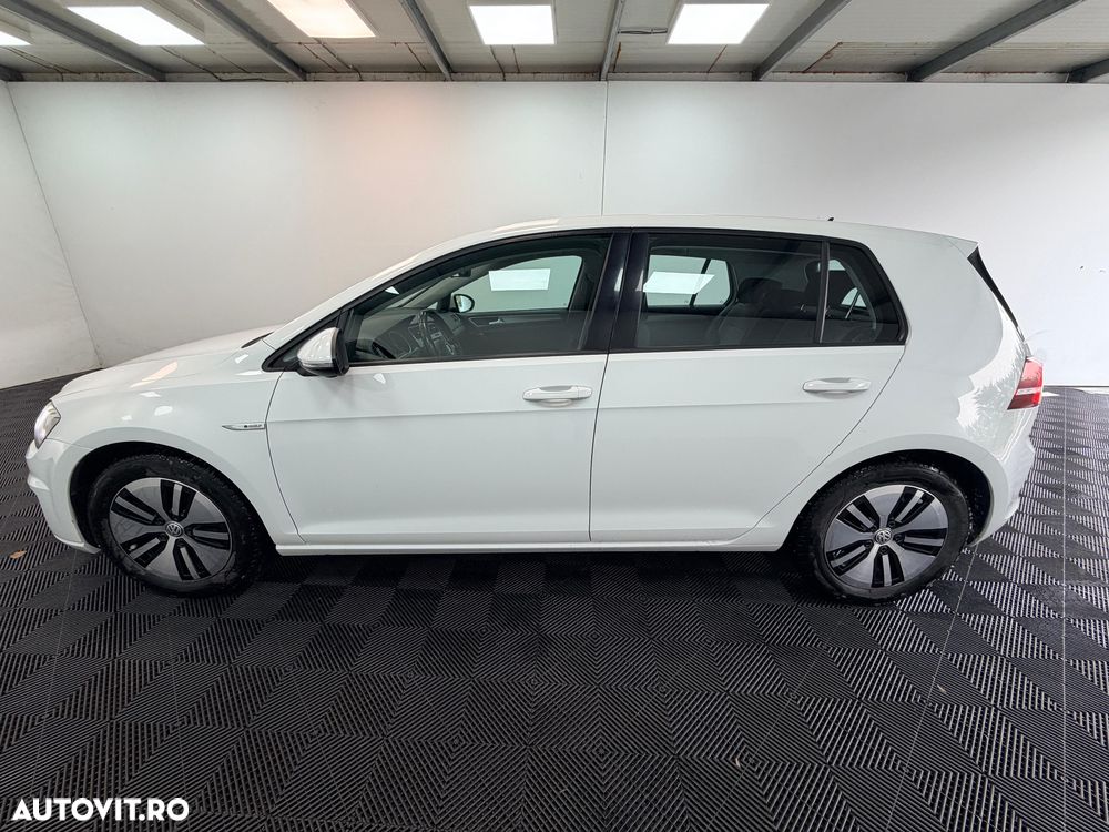 Volkswagen Golf - 15