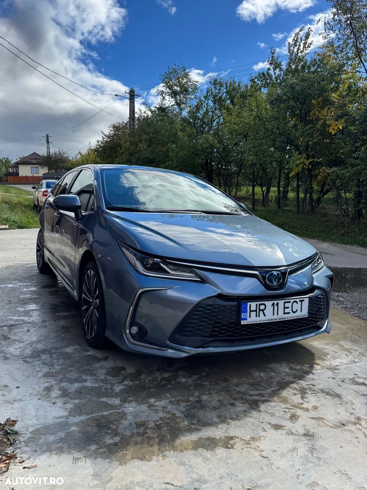 Toyota Corolla TS 1.8 HSD Dynamic - 1