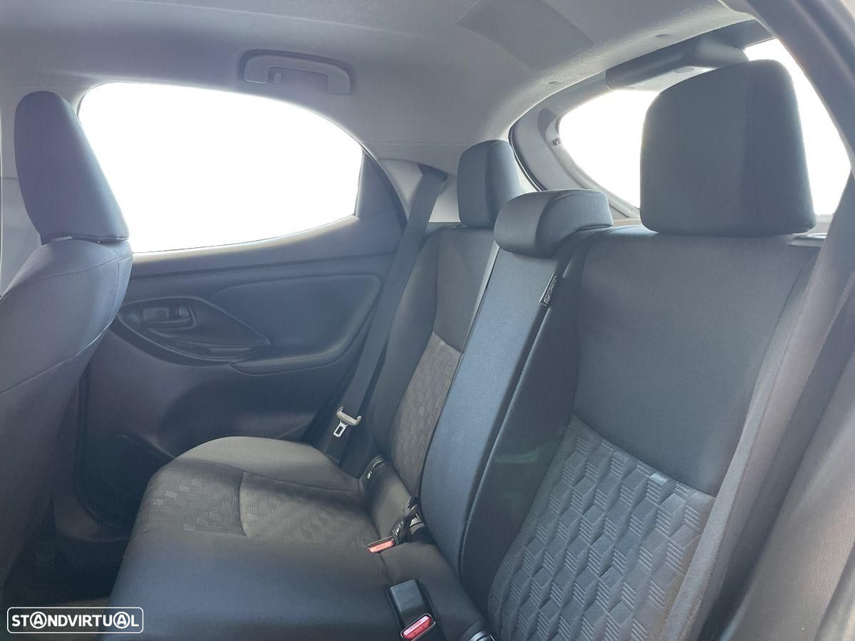Toyota Yaris 1.5 VVT-i Comfort Plus - 11