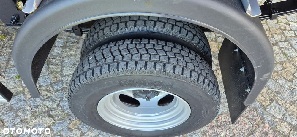 Kia K2500 - 32