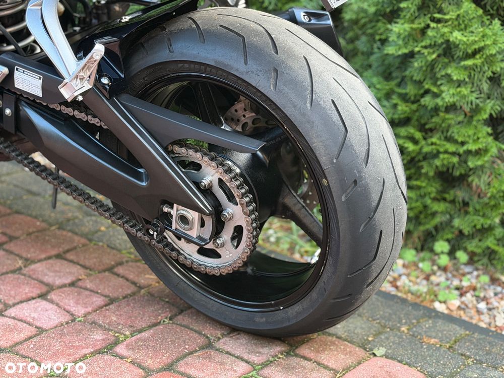Yamaha FZ - 21
