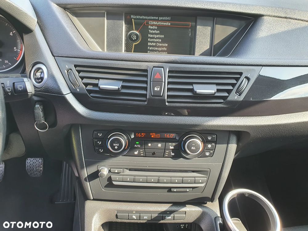 BMW X1 sDrive18d xLine - 29