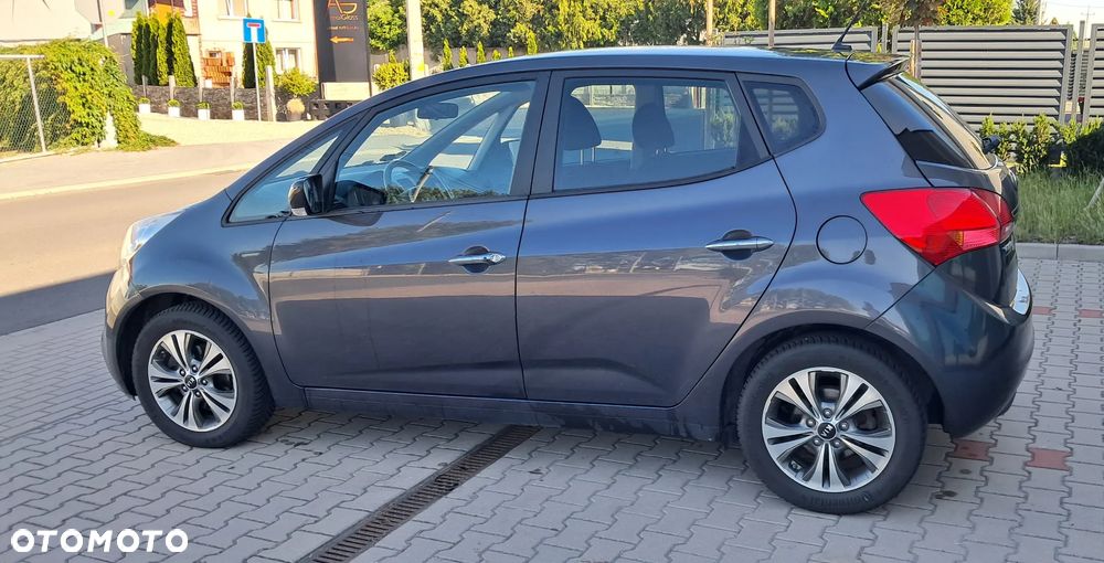 Kia Venga 1.6 CRDi 128 UEFA EURO 2016 - 3