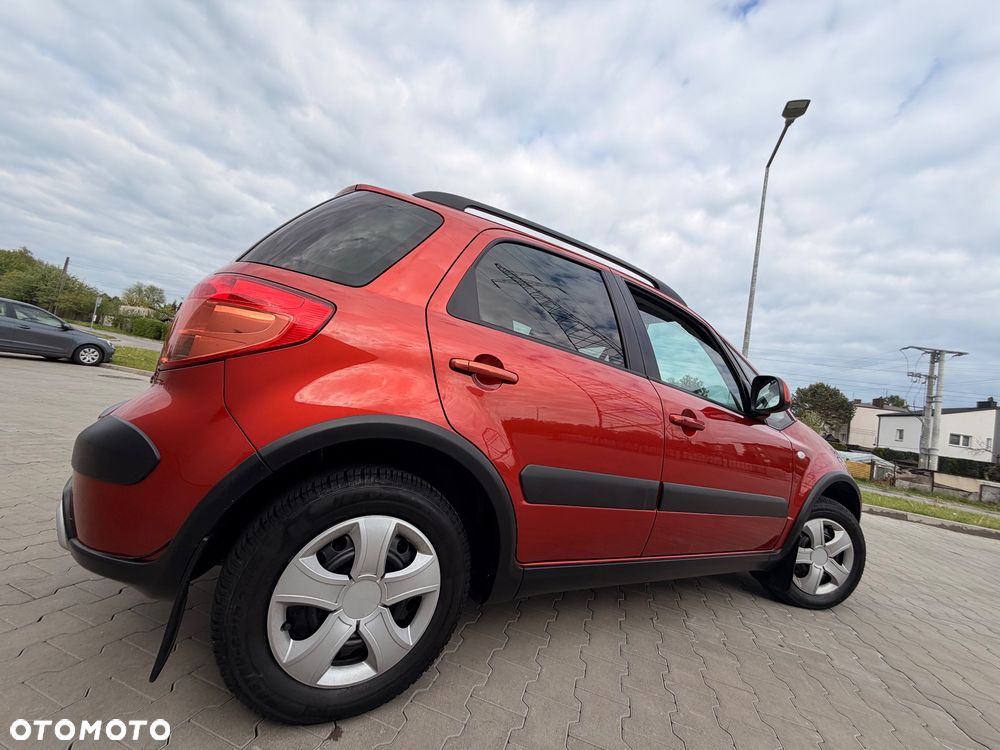 Suzuki SX4 1.6 VVT 4x4 Style - 4