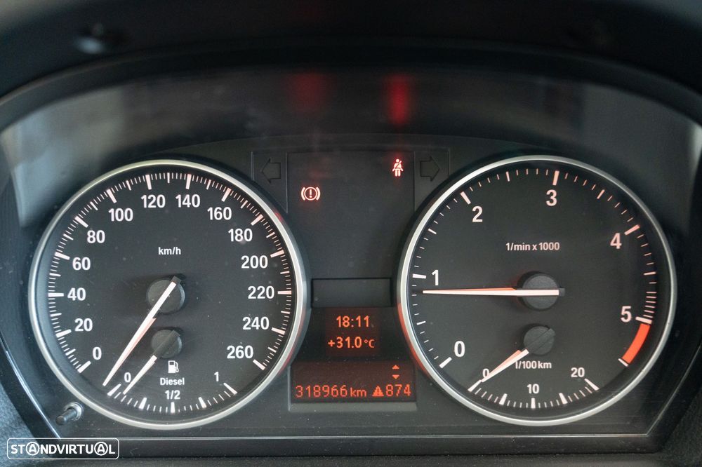 BMW 320 d Navigation Sport - 5