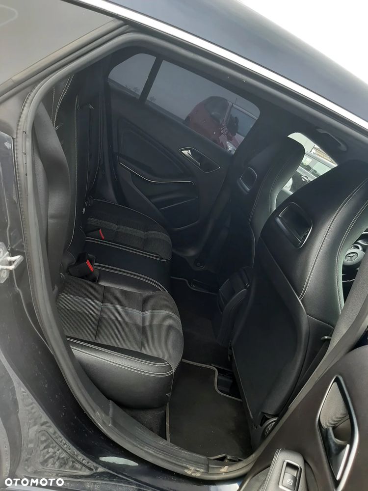 Mercedes-Benz CLA 200 (CDI) d - 13