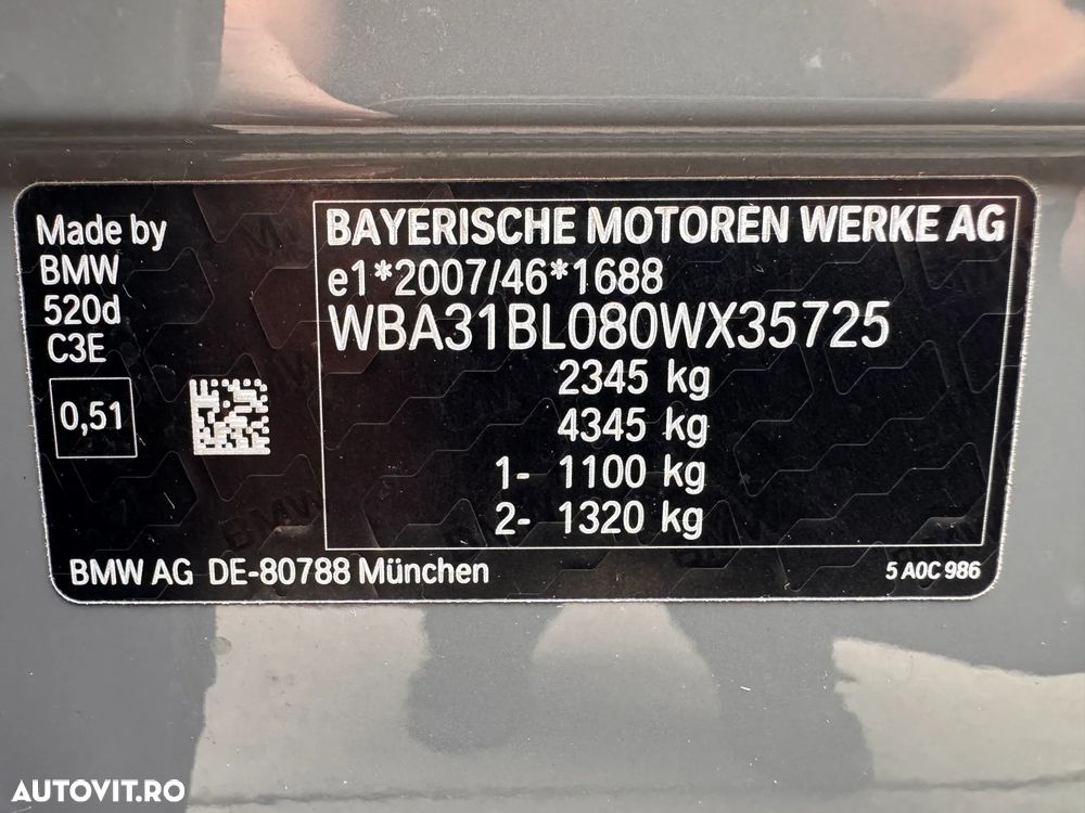 BMW Seria 5 520d Aut. M Sport Edition - 39