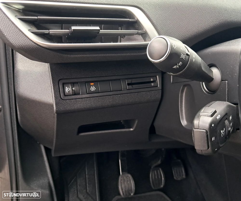 Peugeot 3008 1.2 PureTech Active Pack - 26