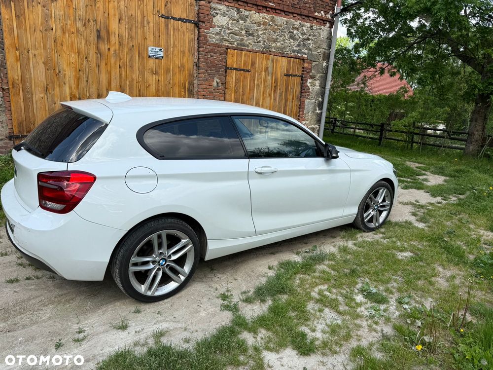 BMW Seria 1 116i - 8