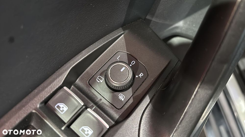 Seat Leon 1.5 eTSI FR DSG - 21