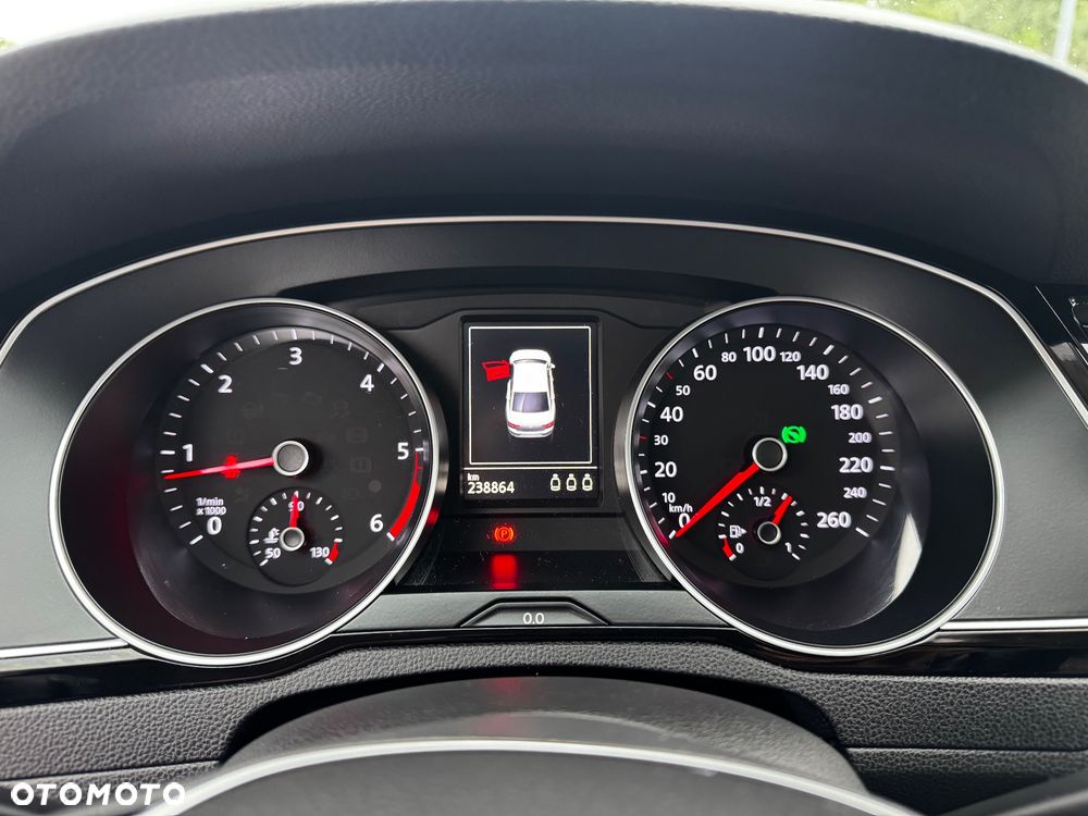 Volkswagen Passat 2.0 TDI BMT Highline DSG - 10