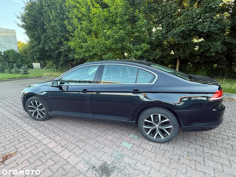 Volkswagen Passat - 5