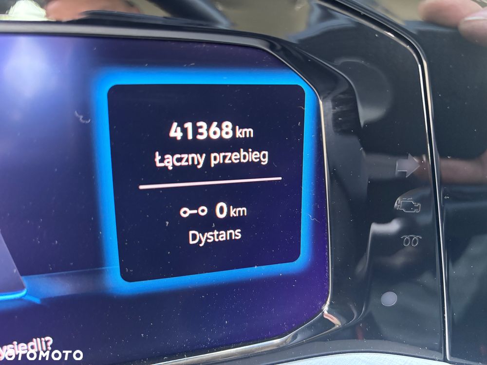 Volkswagen Golf 2.0 TDI SCR DSG Life - 22