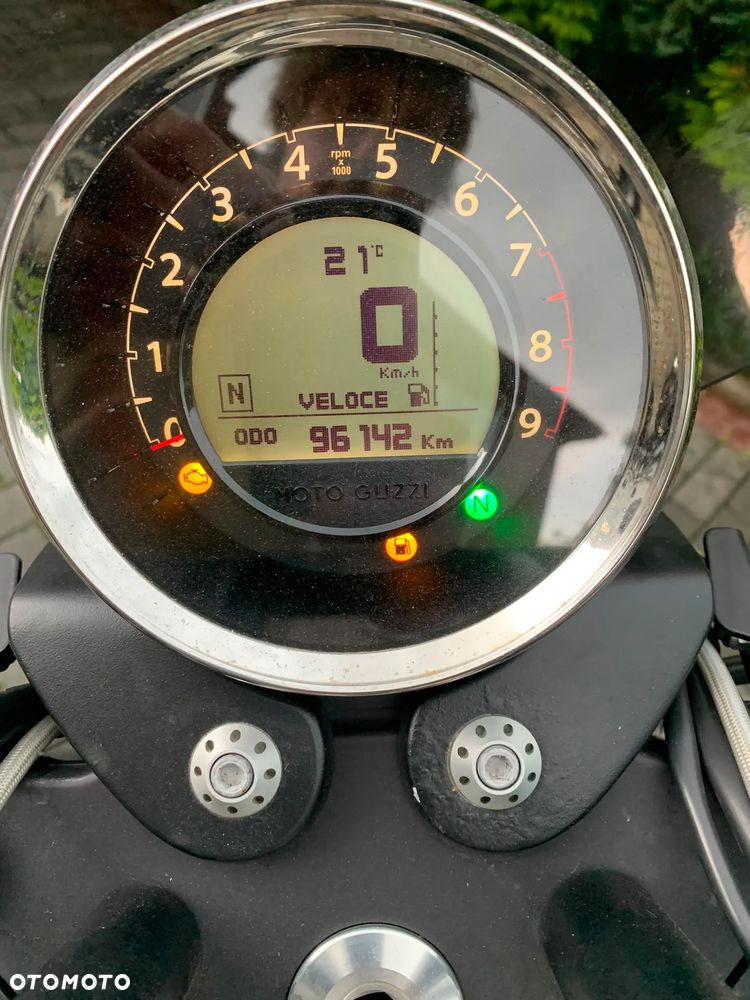 Moto Guzzi California - 9