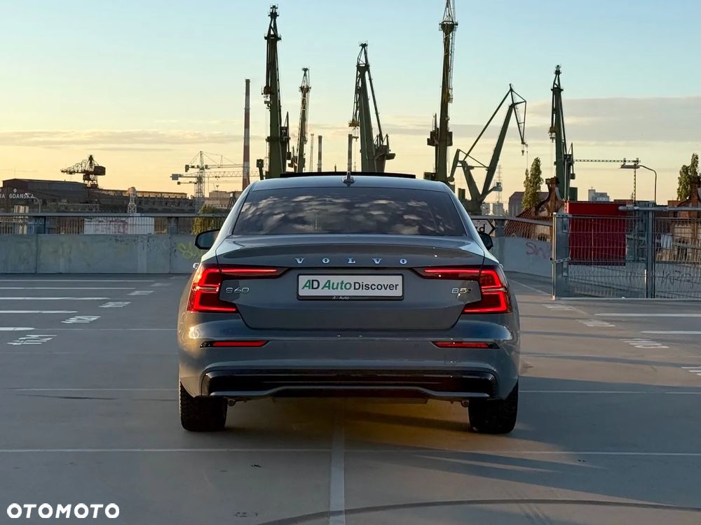 Volvo S60 B5 B AWD Plus Dark - 7