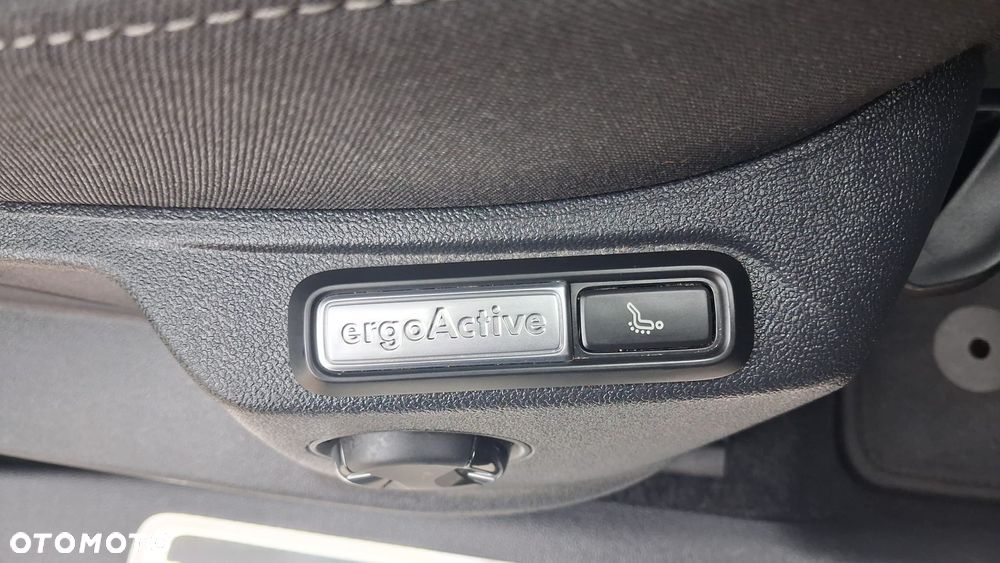 Volkswagen Tiguan 2.0 TDI SCR 4MOTION DSG URBAN SPORT - 24